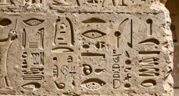 hieroglyphs as language symbols